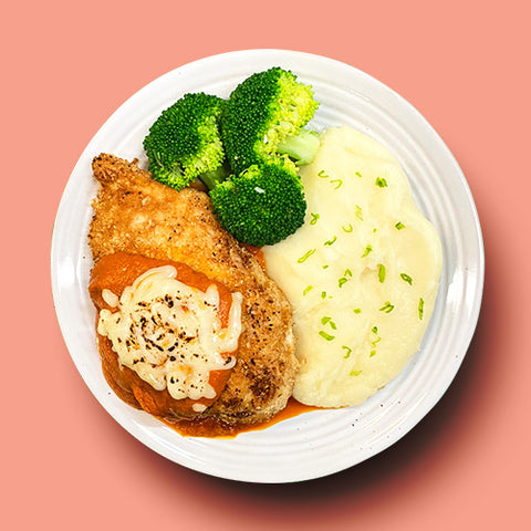Oat-Crust Chicken Parm with Cauliflower Mash and Broccoli